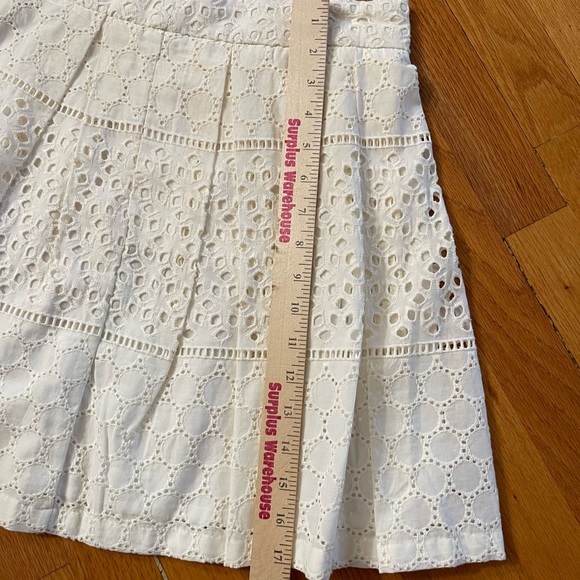 Beautiful Banana Republic preppy eyelet skirt: NWT - Picture 2 of 6